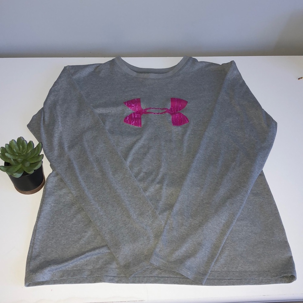 Long sleeve under armor shirt